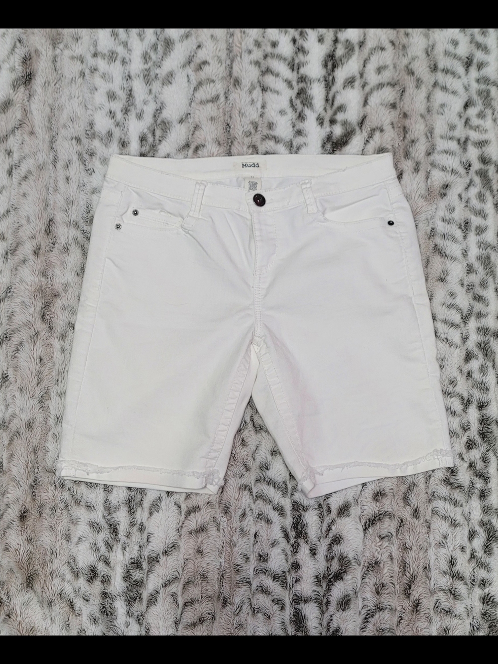 Mudd White Bermuda Shorts - Casual Frayed Hem